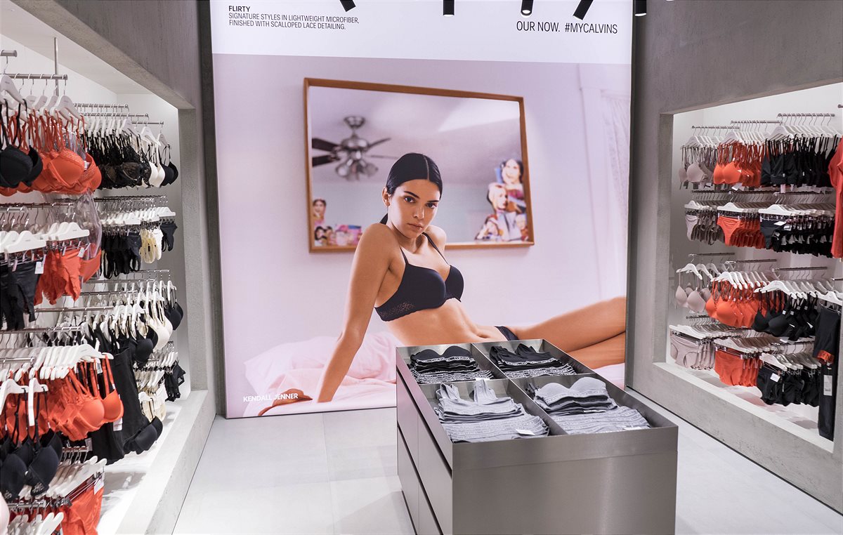 CALVIN KLEIN UNDERWEAR Innenaufnahme